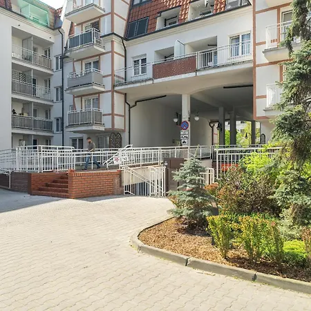 Spacious Apartment Ideal For Families By Noclegi Renters Poznan Exterior photo