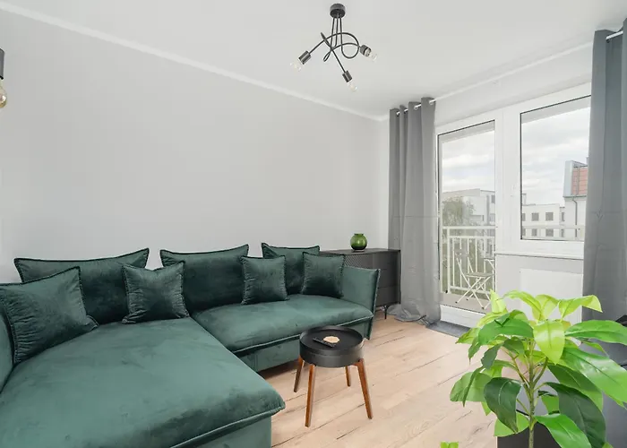 Spacious Apartment Ideal For Families By Noclegi Renters