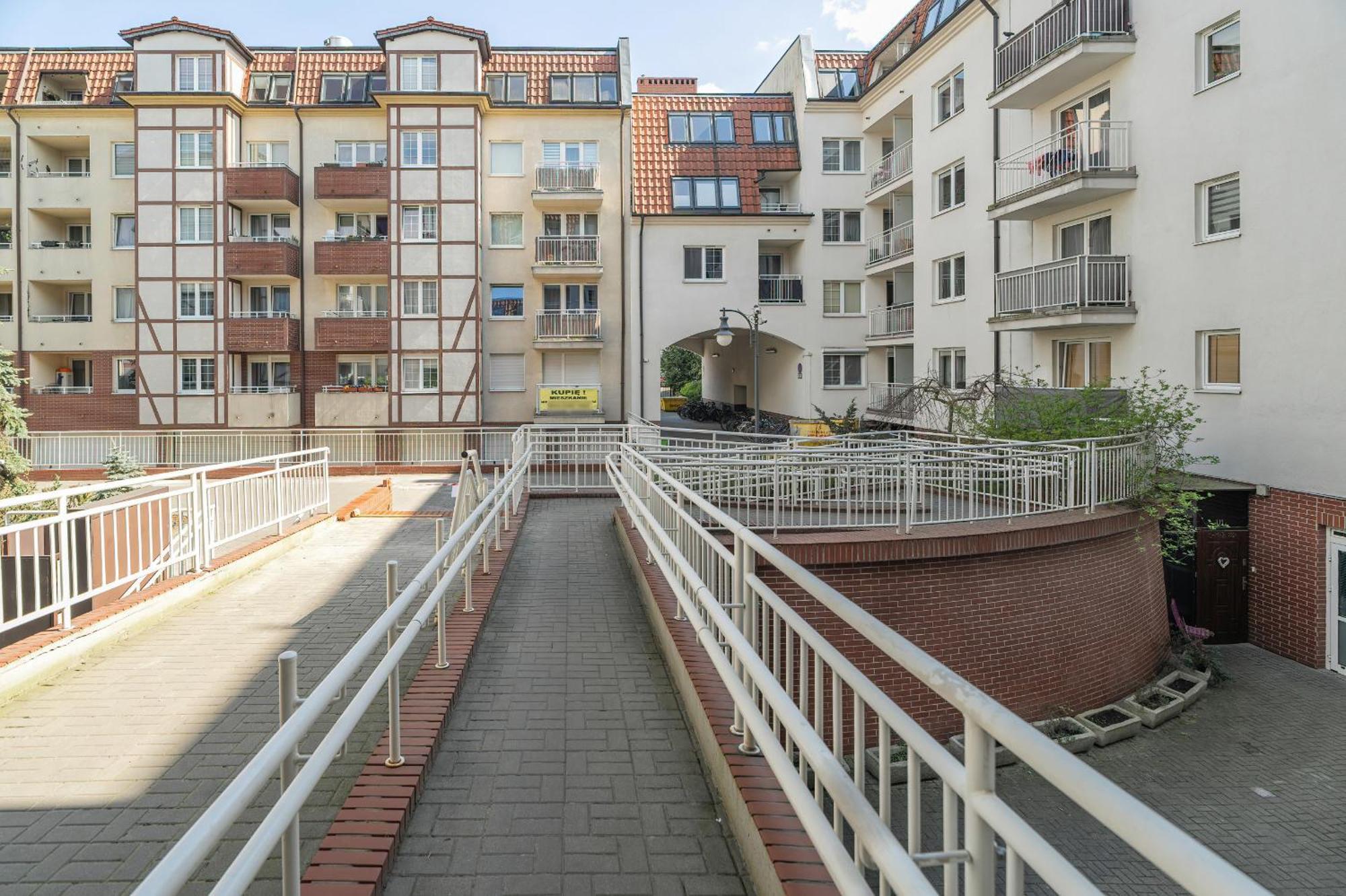 Spacious Ideal For Families By Renters Poznan